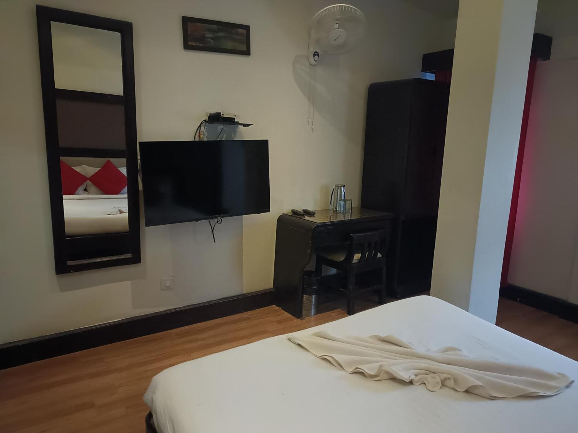 Hotel Serene Шиллонг Екстер'єр фото