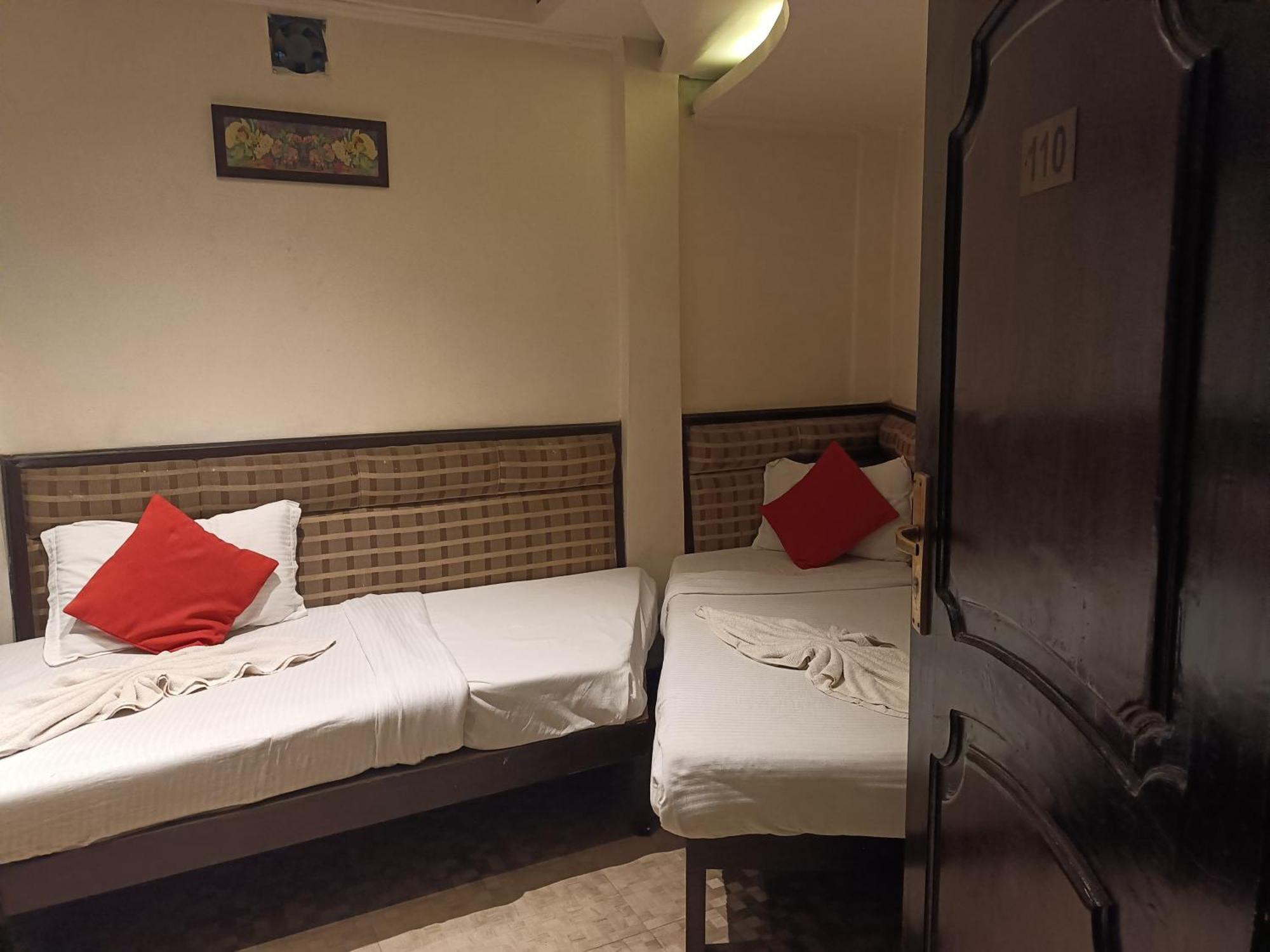 Hotel Serene Шиллонг Екстер'єр фото