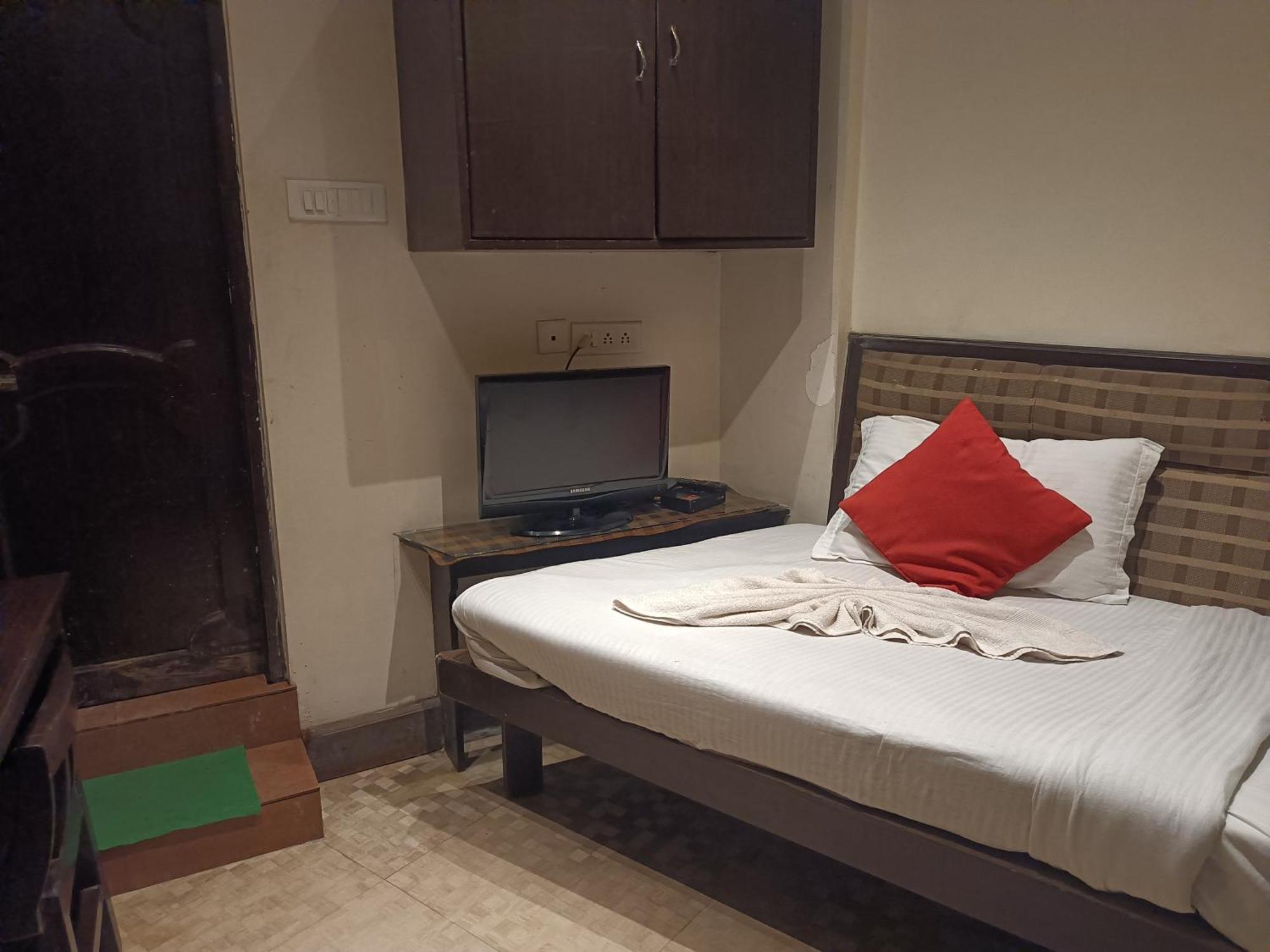 Hotel Serene Шиллонг Екстер'єр фото