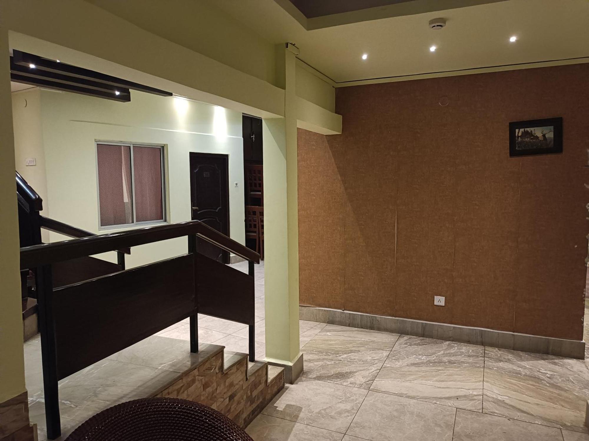 Hotel Serene Шиллонг Екстер'єр фото