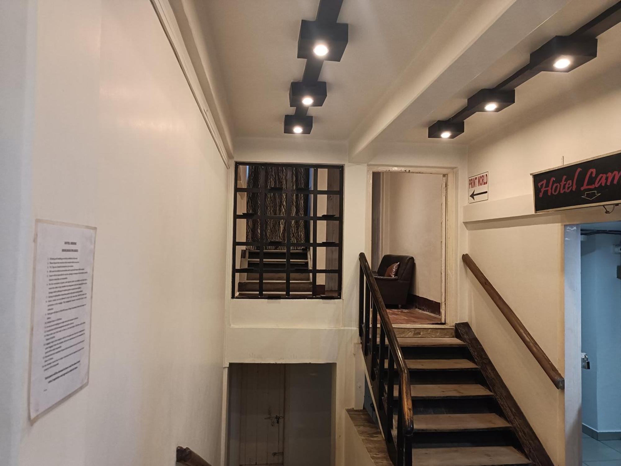 Hotel Serene Шиллонг Екстер'єр фото