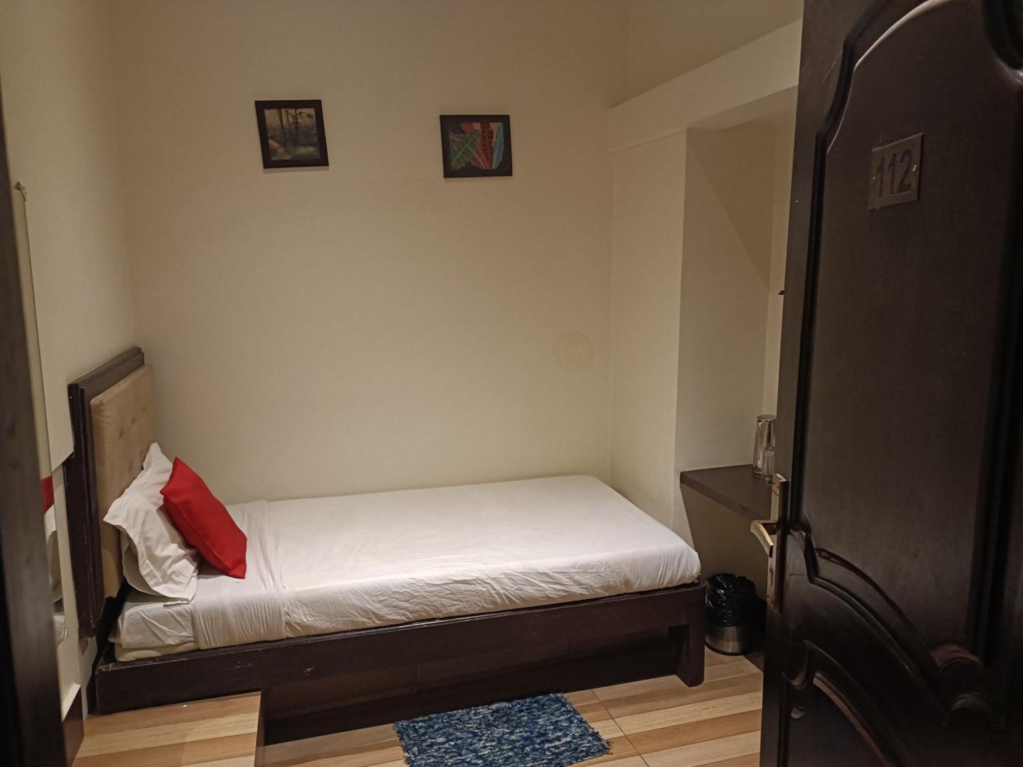 Hotel Serene Шиллонг Екстер'єр фото