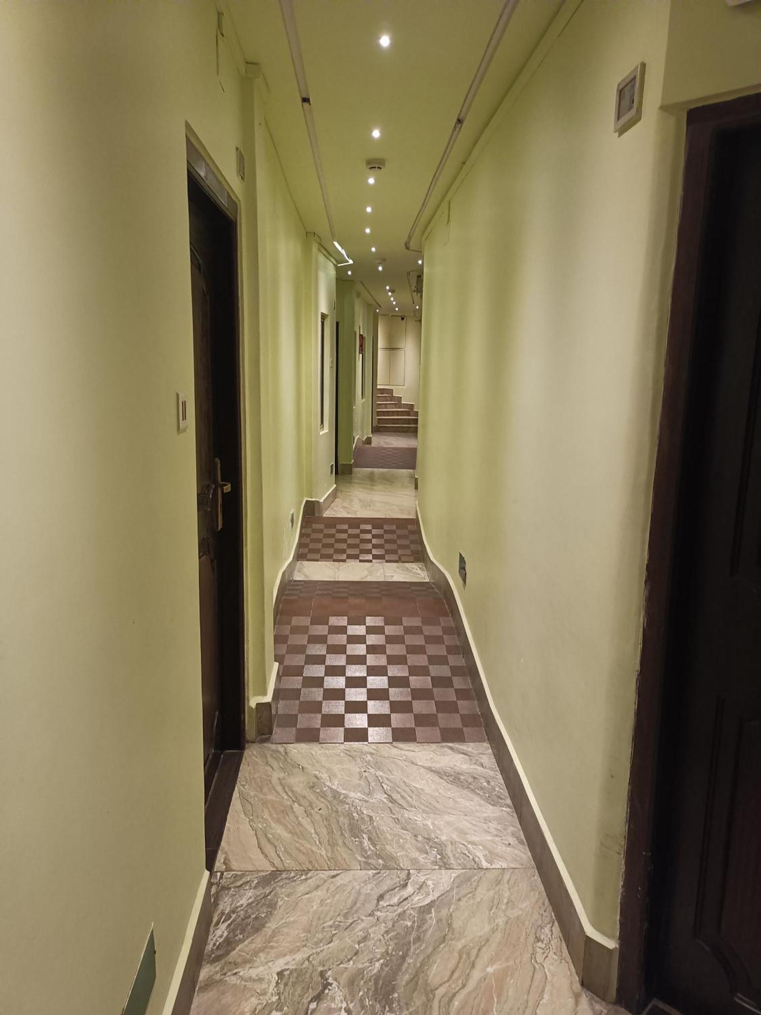 Hotel Serene Шиллонг Екстер'єр фото